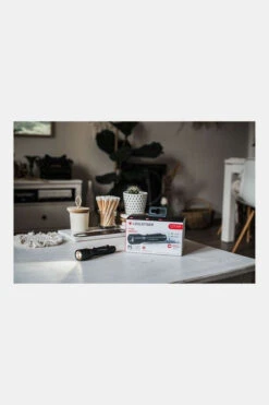 Led Lenser P5 Core Zaklamp -Winkel Voor Buitensportartikelen b48c390035 7979 04 nl